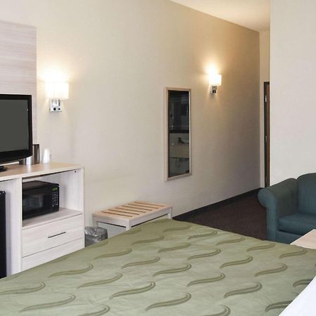 Quality Inn & Suites Brooks Louisville South Kültér fotó