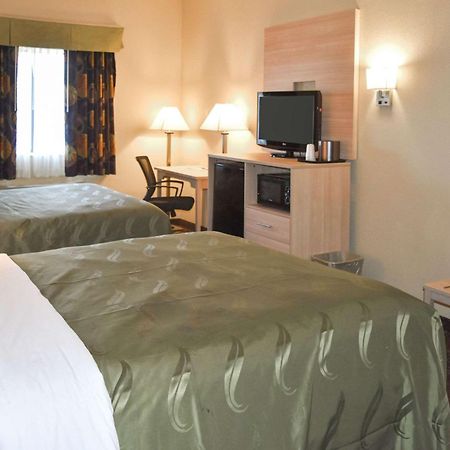 Quality Inn & Suites Brooks Louisville South Kültér fotó