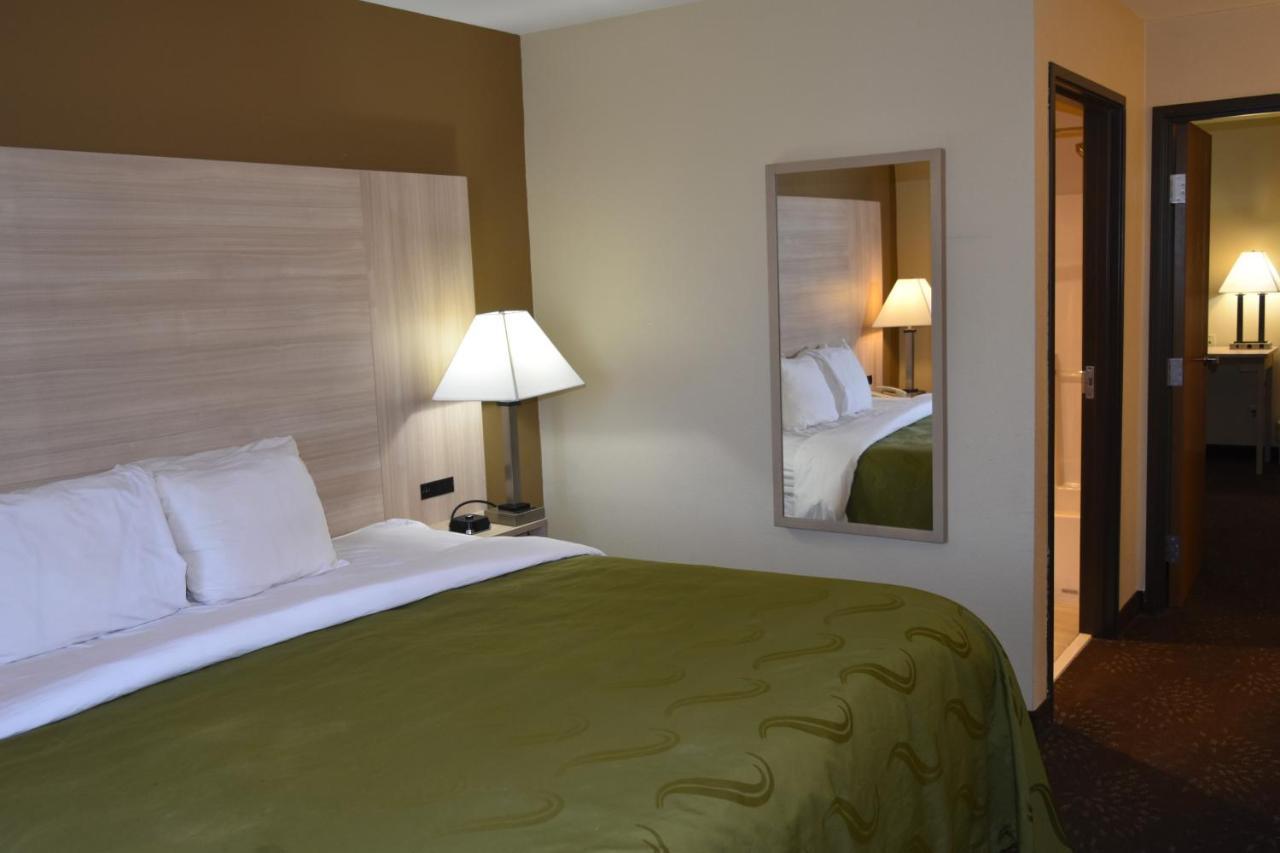 Quality Inn & Suites Brooks Louisville South Kültér fotó
