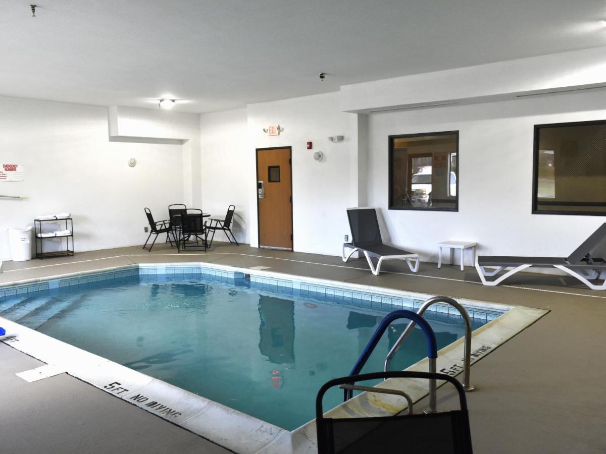 Quality Inn & Suites Brooks Louisville South Kültér fotó