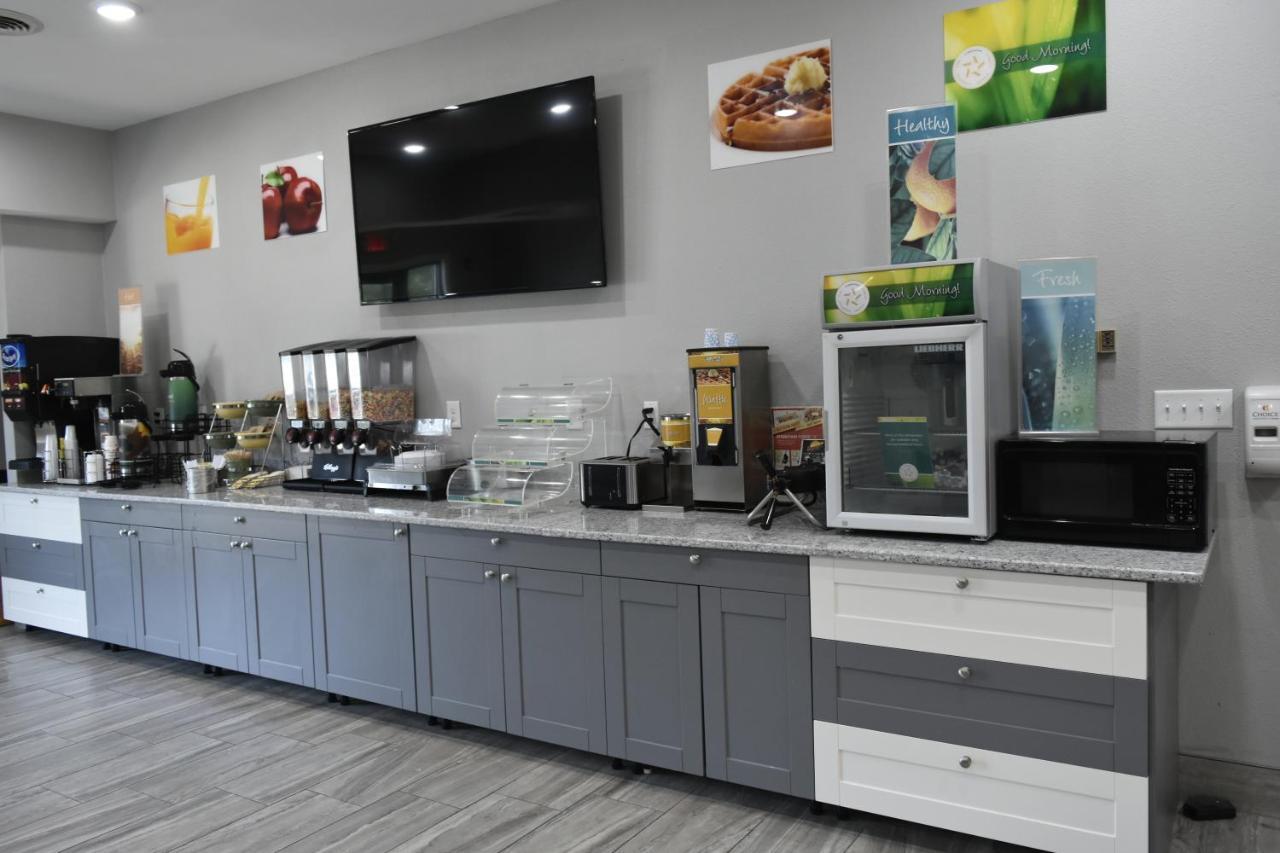 Quality Inn & Suites Brooks Louisville South Kültér fotó